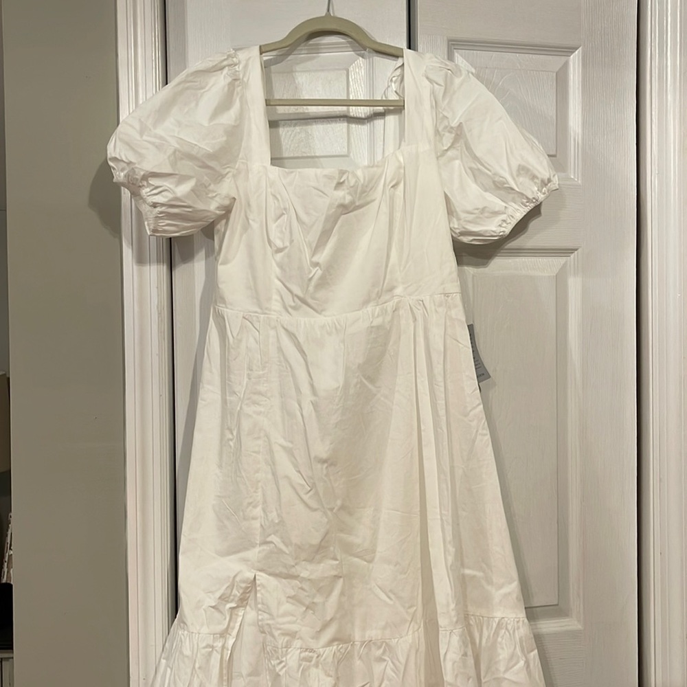 ASTR Poplin puff sleeve dress